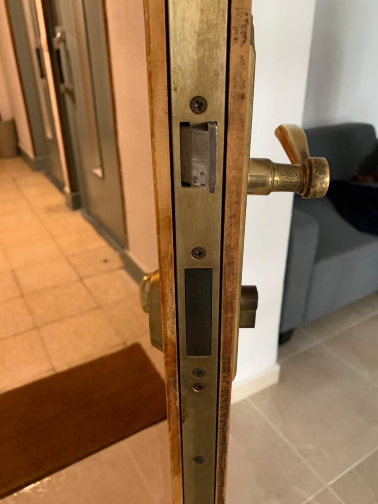 Apertura de puertas Alfarràs