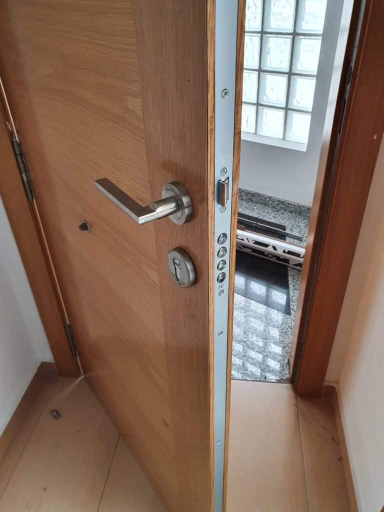Apertura de puertas Térmens