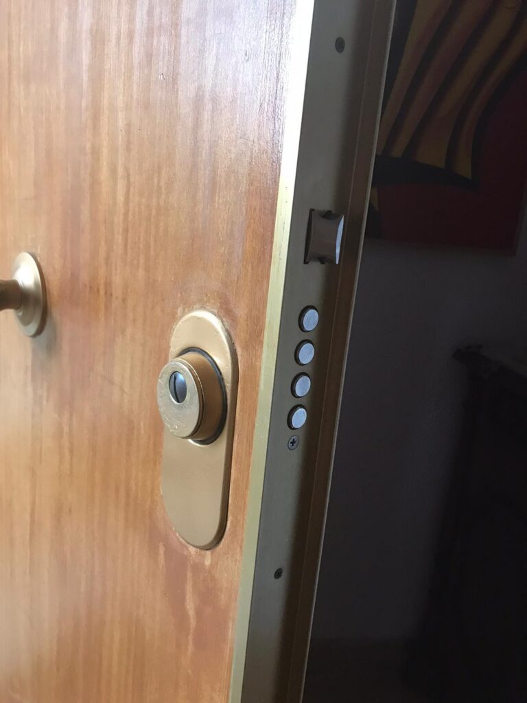 Apertura de puertas Vilanova de Bellpuig